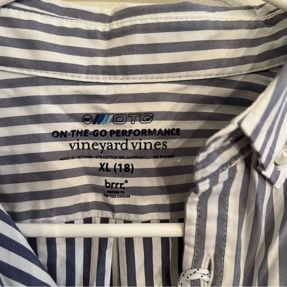 NWT Vineyard Vines Button Down Shirt - Picture 6 of 10